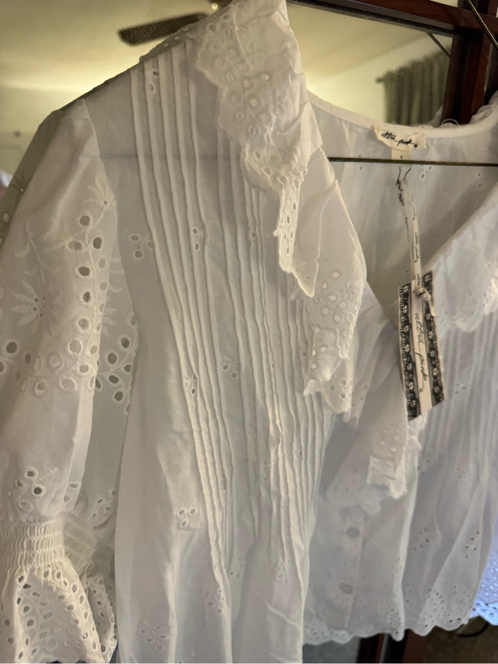 Blouse - Picture 2 of 5